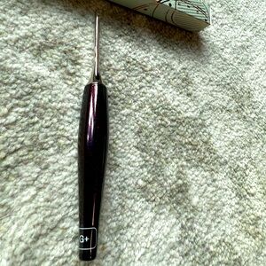 Furls Odyssey Glitter Purple G+ hook